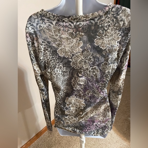 Maurices Multi-Color long sleeve top Size L - Picture 3 of 3
